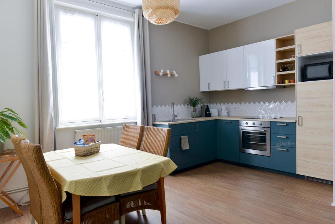 Le Charial Apartment Лион Екстериор снимка